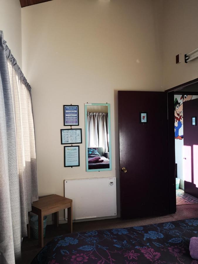 Mountain Jade Backpackers,Private Rooms & Studios Hokitika Exteriör bild